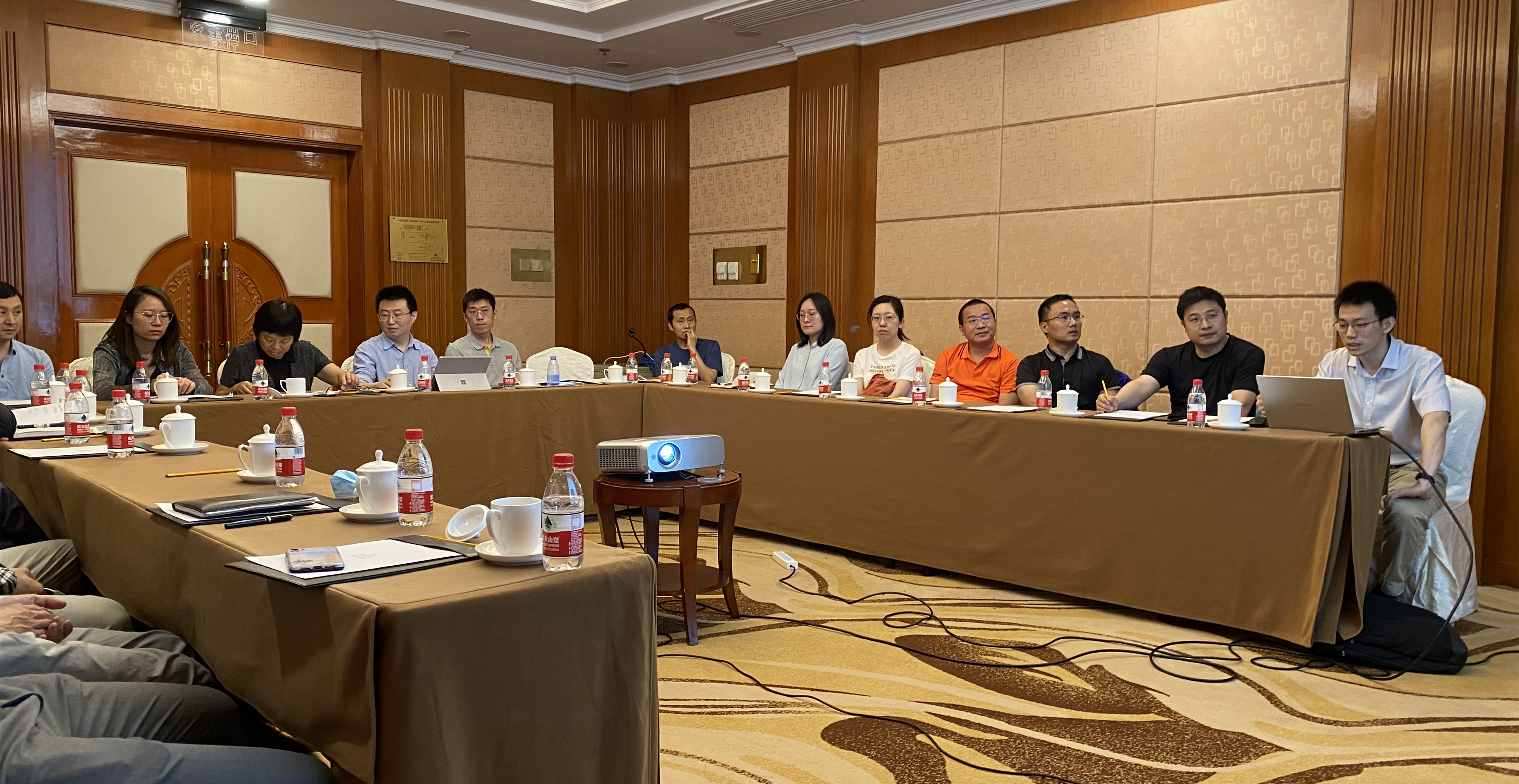 “学无止境 砥志研思” 实验室团建活动